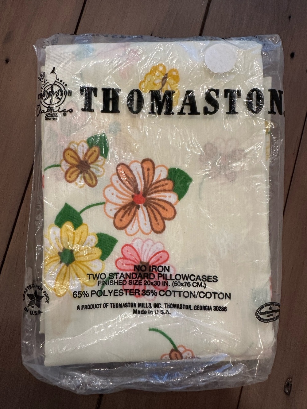 Vintage Thomaston No Iron Flowers & Butterflies 2 Standard Pillowcases Colorful